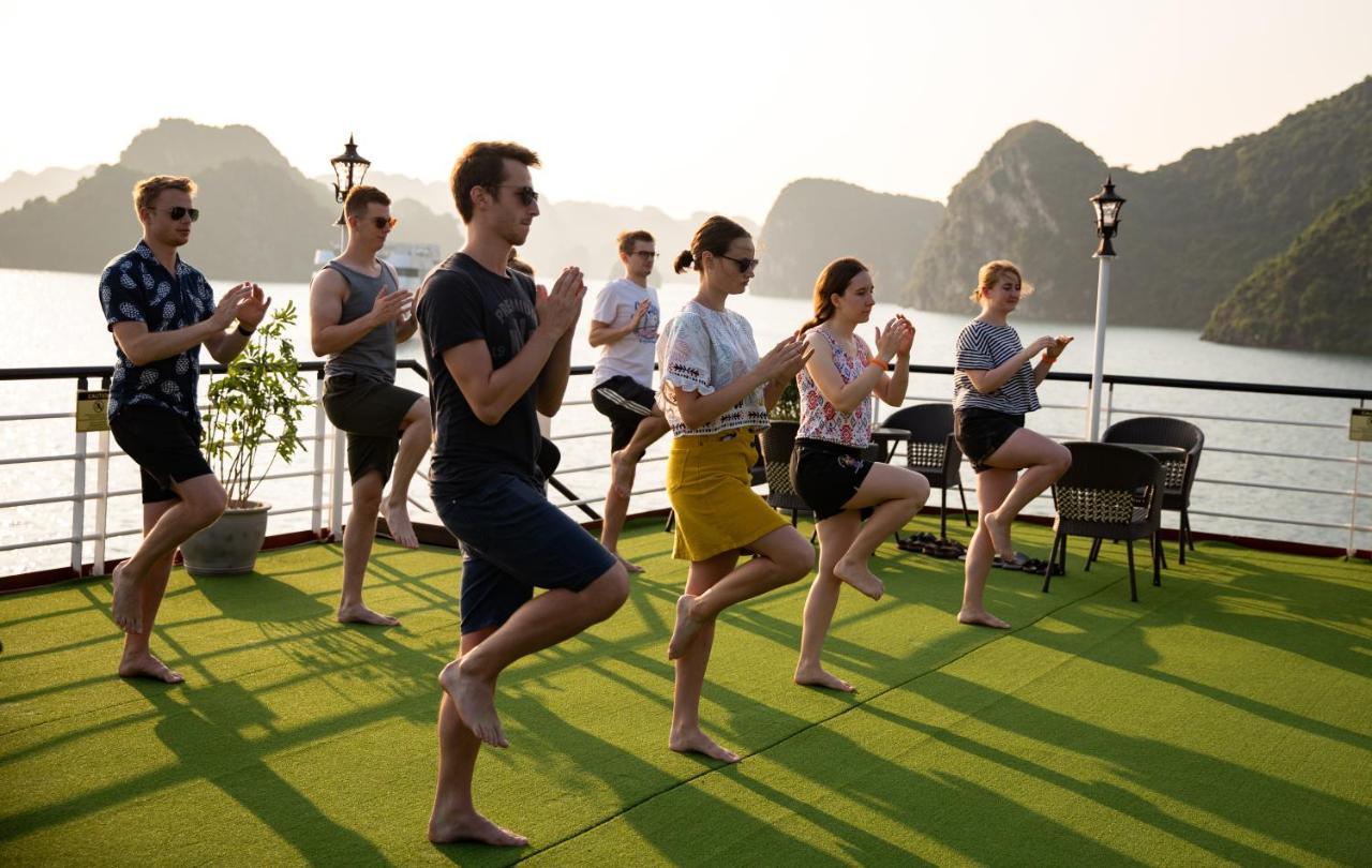 Dora Cruise By Hag Hotel Ha Long Exterior photo